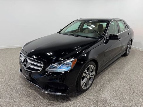 Used 2014 Mercedes-Benz E 350 4MATIC Sedan image 5