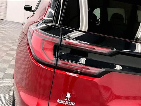 Used 2025 GMC Acadia Denali w/ Super Cruise Package image 34