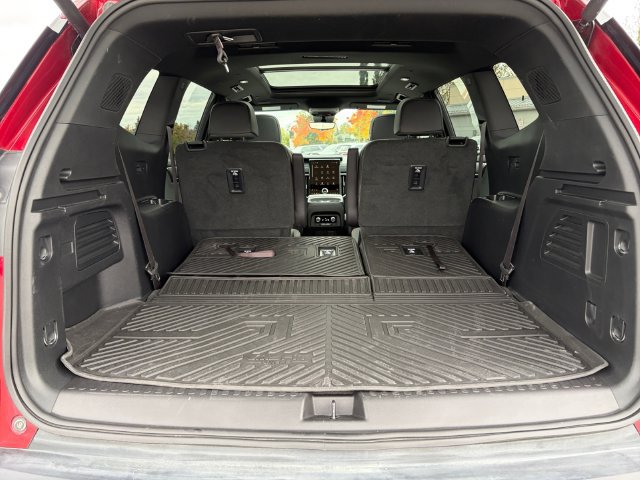 Used 2026 GMC Acadia AT4 w/ Luxury Package AWD/4WD image 24