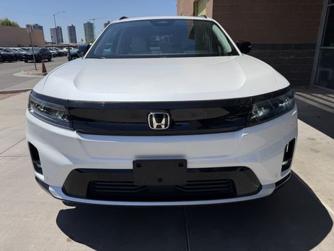 Used 2024 Honda Prologue Touring image 10