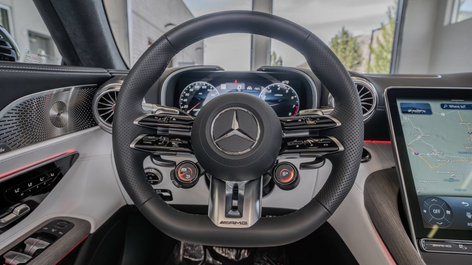 Used 2026 Mercedes-Benz SL 63 AMG 4MATIC image 10