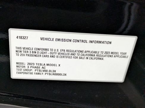 Used 2023 Tesla Model X Plaid image 27