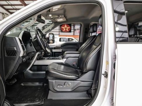 Used 2019 Ford F250 Lariat w/ Lariat Value Package image 6