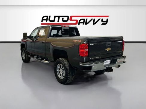 Used 2015 Chevrolet Silverado 2500 LT w/ LT Convenience Package AWD/4WD image 5