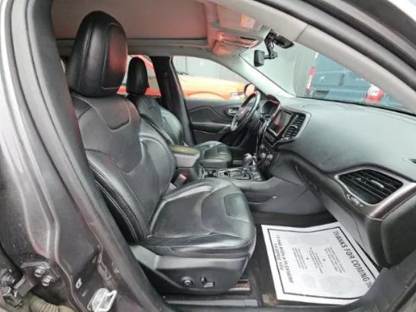 Used 2019 Jeep Cherokee Limited AWD/4WD image 18
