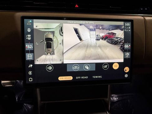 Used 2024 Land Rover Range Rover Long Wheelbase SE image 45