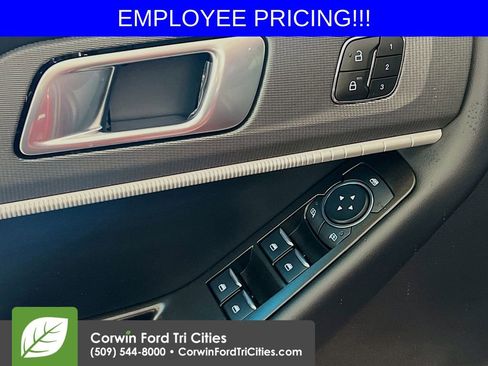 New 2026 Ford Explorer ST-Line w/ ST-Line Street Pack AWD/4WD image 12