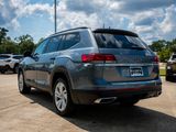 Used 2021 Volkswagen Atlas SE w/ Towing Package image 5