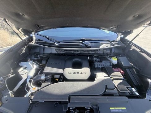 Certified 2025 Nissan Murano SV image 38