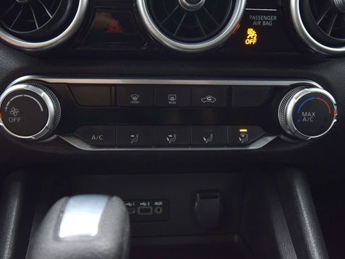 Used 2022 Nissan Sentra SV image 32