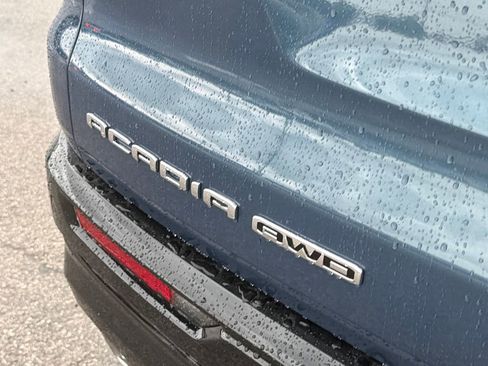 New 2026 GMC Acadia Denali Ultimate w/ LPO, Floor Liner Package AWD/4WD image 9