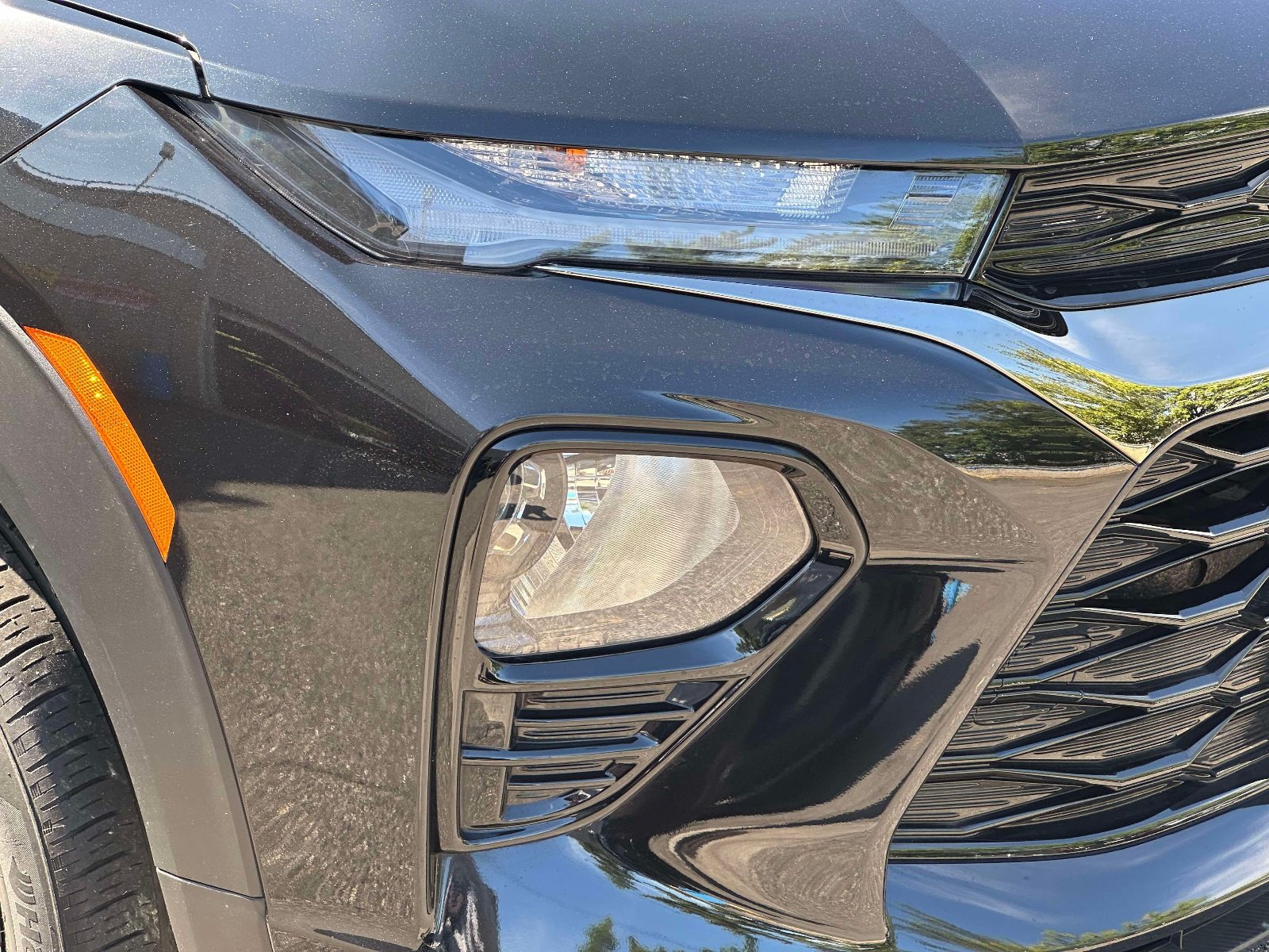 Used 2023 Chevrolet TrailBlazer RS w/ Convenience Package AWD/4WD image 9
