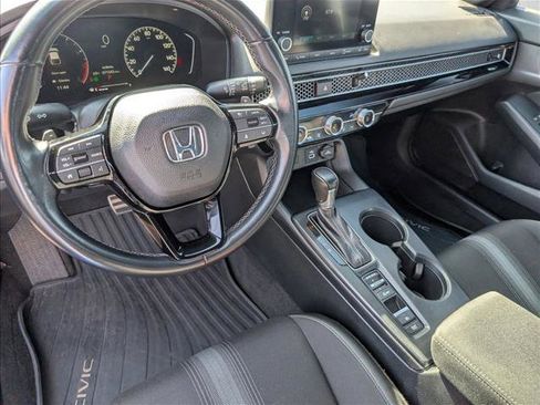 Used 2023 Honda Civic Sport image 10