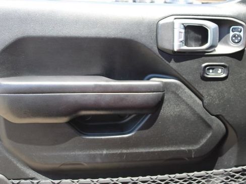 Used 2020 Jeep Wrangler Unlimited Rubicon AWD/4WD image 11