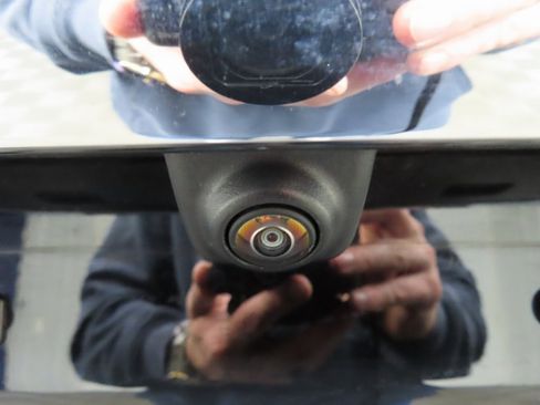 Used 2023 GMC Yukon SLE image 33