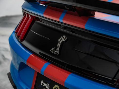 Used 2022 Ford Mustang Shelby GT500 w/ Technology Package RWD image 15