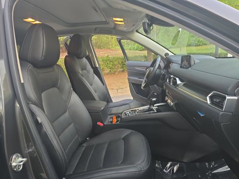 Used 2018 MAZDA CX-5 Grand Touring w/ Premium Package FWD image 10
