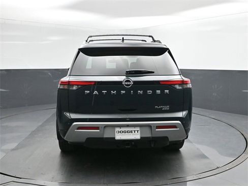 Used 2022 Nissan Pathfinder Platinum w/ Cargo Package image 8