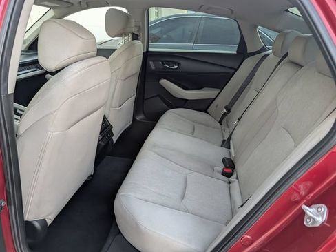 Used 2025 Honda Accord SE image 28