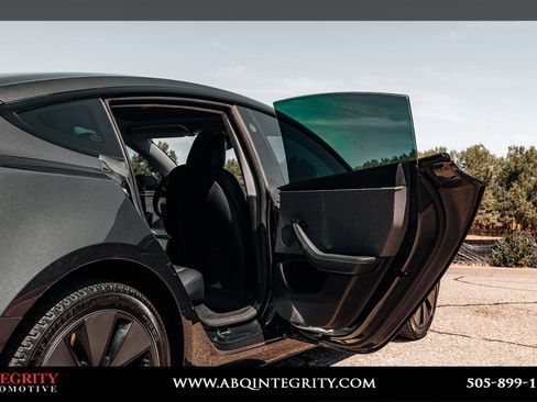 Used 2024 Tesla Model 3 Standard Range RWD image 40
