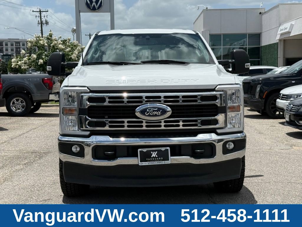 Used 2023 Ford F250 XLT w/ FX4 Off-Road Package AWD/4WD image 3