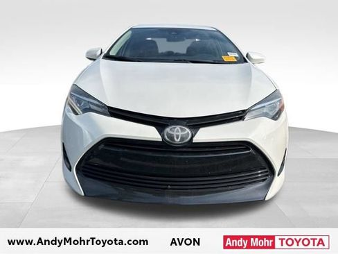 Used 2017 Toyota Corolla LE image 3