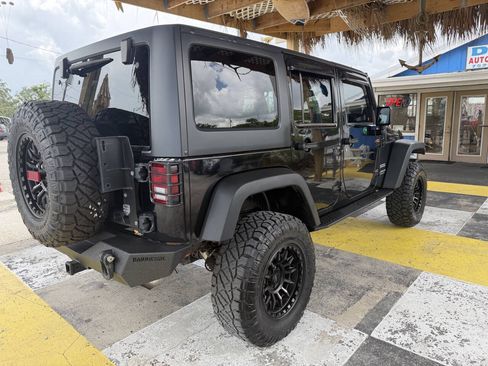 Used 2013 Jeep Wrangler Unlimited Sport AWD/4WD image 7