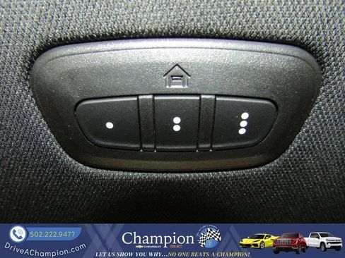 Used 2023 Jeep Wagoneer L Series II AWD/4WD image 42