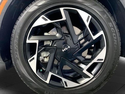 Certified 2024 Kia Sportage SX AWD/4WD image 9