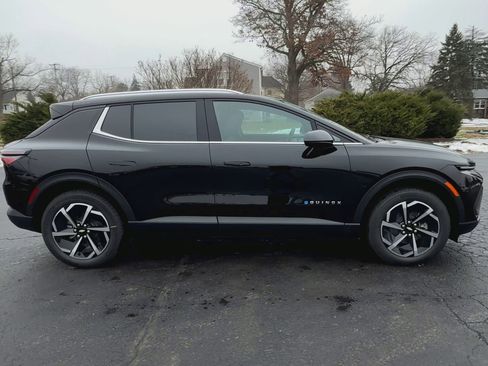New 2026 Chevrolet Equinox EV LT w/ LPO, All-Weather Mat Package AWD/4WD image 41