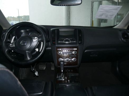 Used 2009 Nissan Maxima 3.5 SV w/ Premium Pkg image 12