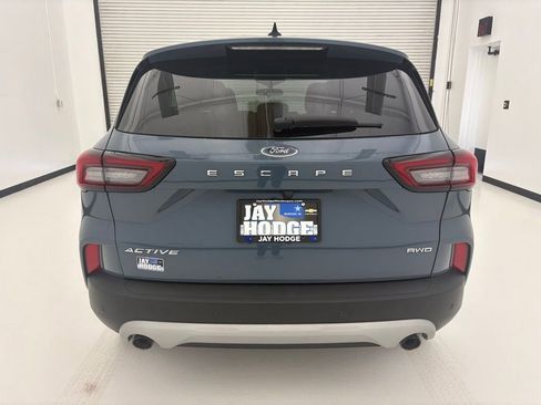 Used 2023 Ford Escape Active AWD/4WD image 18