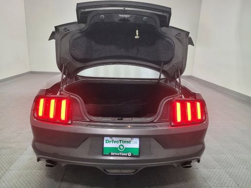 Used 2017 Ford Mustang Coupe RWD image 29