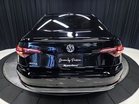 Used 2019 Volkswagen Jetta SE w/ Cold Weather Package FWD image 45