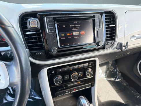 Used 2019 Volkswagen Beetle 2.0T SE w/ SE Premium Package image 21