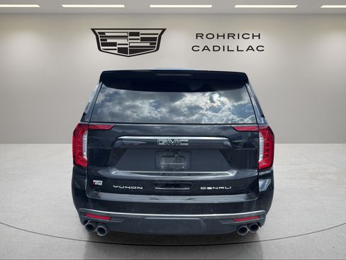 Used 2024 GMC Yukon XL Denali Ultimate AWD/4WD image 6