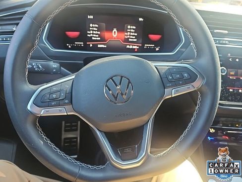 Used 2023 Volkswagen Tiguan SE R-Line FWD image 5