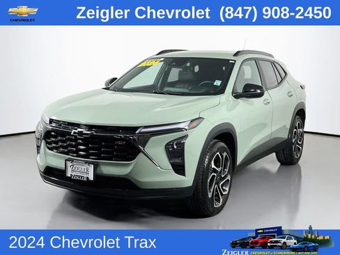 Used 2024 Chevrolet Trax RS w/ Driver Confidence Package FWD image 1