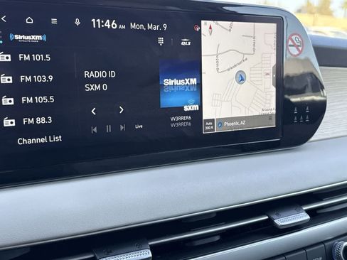 Used 2024 Hyundai Palisade Limited FWD image 21