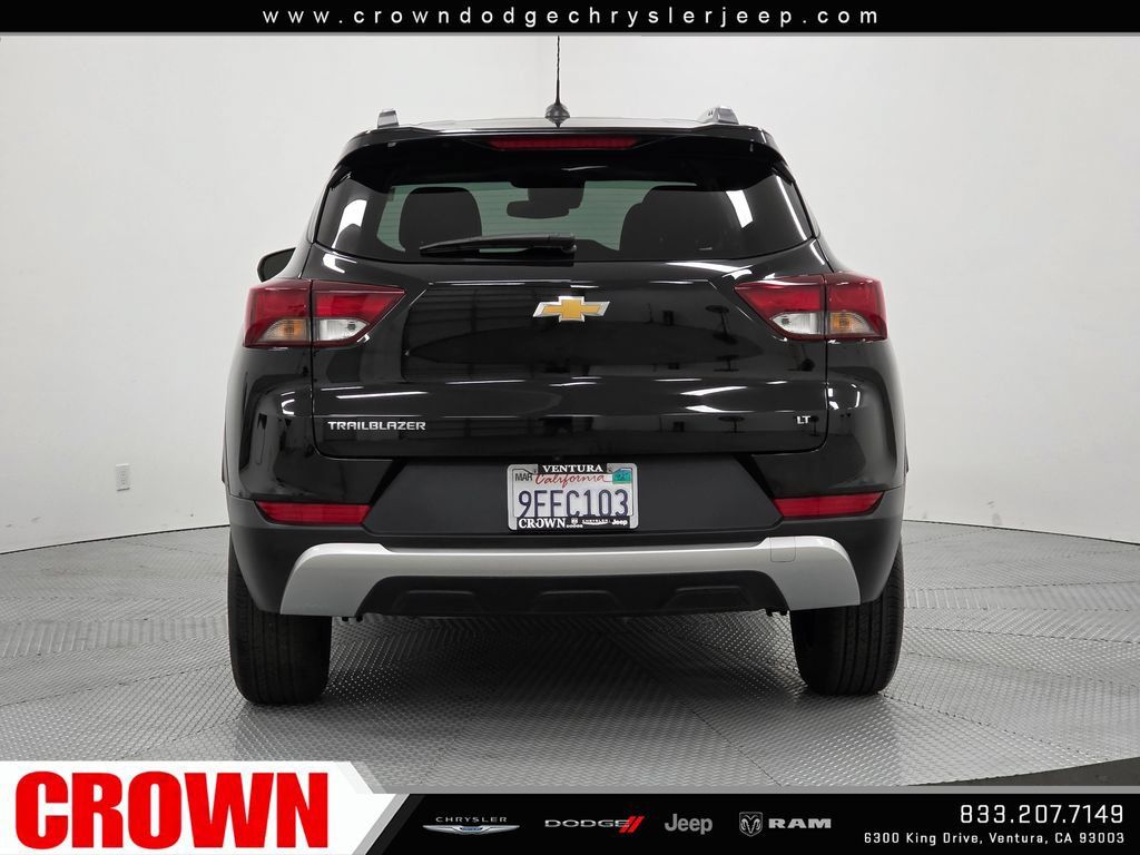 Used 2023 Chevrolet TrailBlazer LT FWD image 6