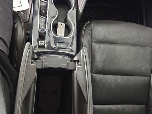 Used 2021 Buick Envision Essence w/ Technology Package I AWD/4WD image 25