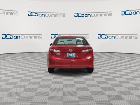 Used 2014 Toyota Camry LE FWD image 7