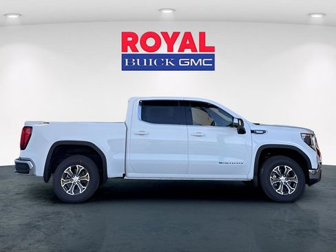 New 2026 GMC Sierra 1500 SLE image 1
