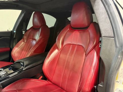 Used 2022 Maserati Ghibli Modena RWD image 29