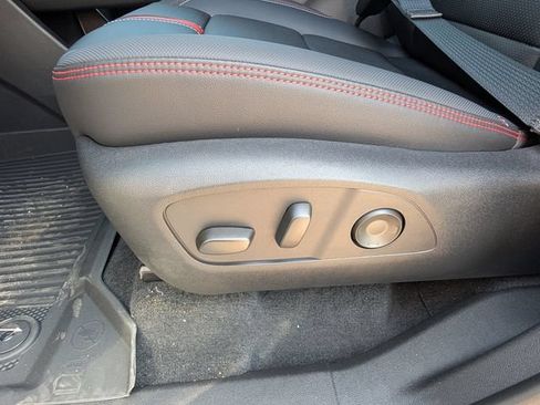 New 2026 Chevrolet Traverse RS w/ LPO, Floor Liner Package FWD image 12