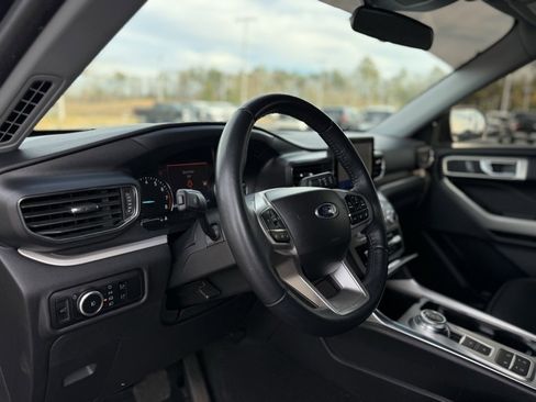 Certified 2023 Ford Explorer XLT w/ Equipment Group 202A image 10
