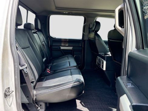 Used 2018 Ford F150 Lariat w/ Equipment Group 502A Luxury AWD/4WD image 29