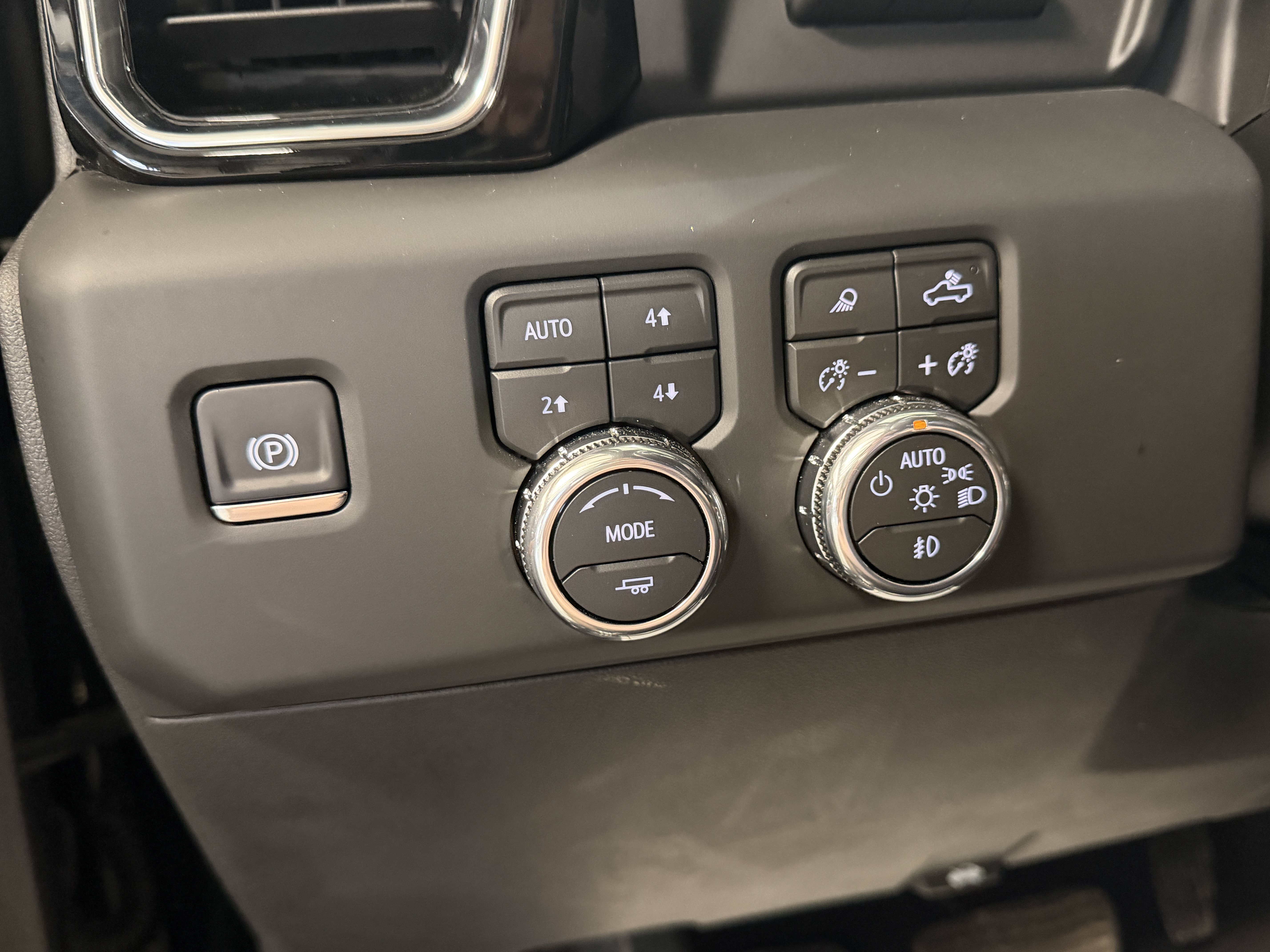 Used 2026 GMC Sierra 1500 Denali Ultimate AWD/4WD image 18