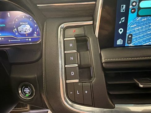 Used 2023 Chevrolet Tahoe Premier RWD image 18