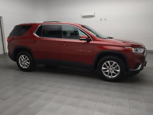 Used 2018 Chevrolet Traverse LT FWD image 11